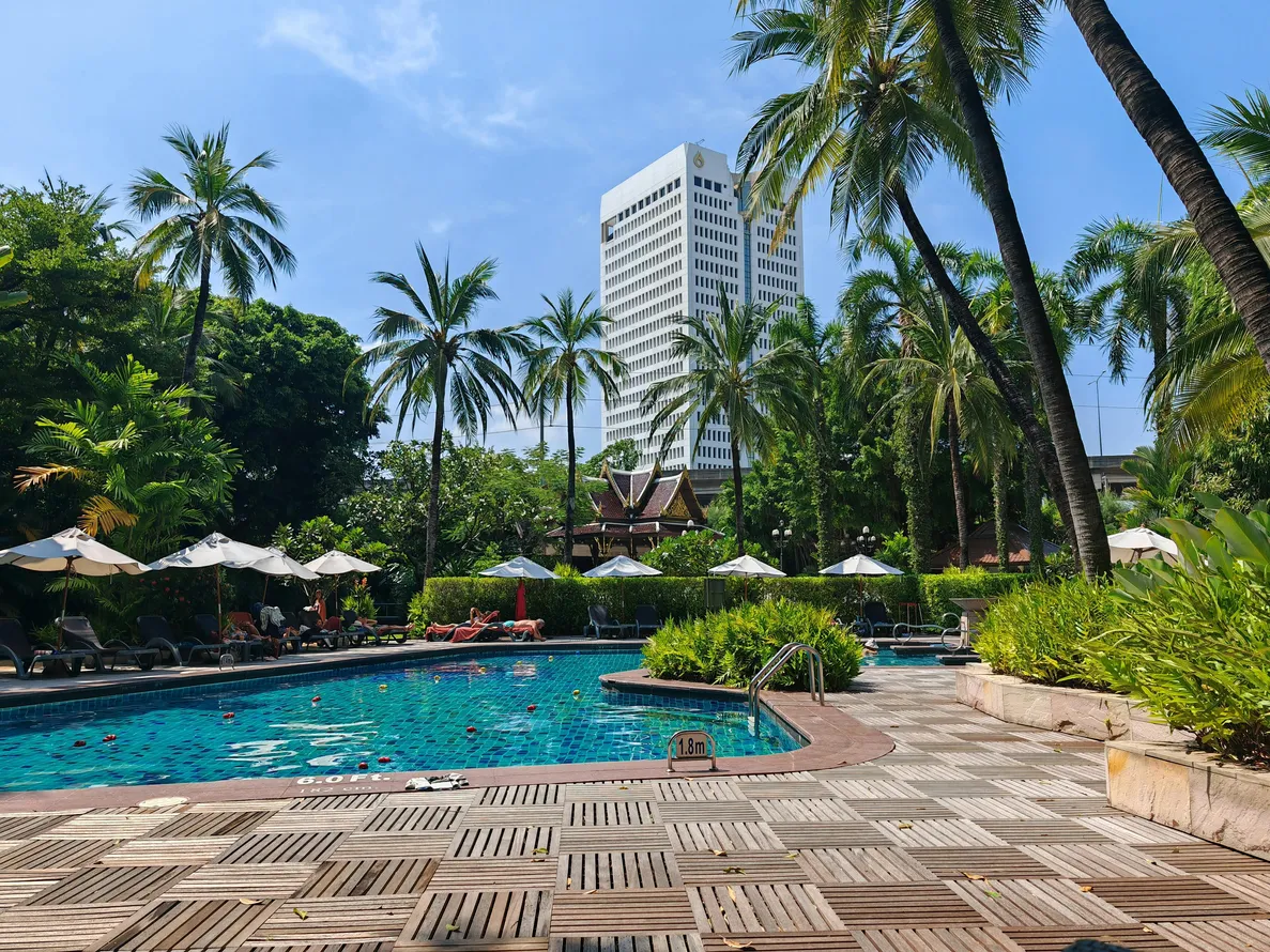 Comparison of pool and pond filtration systems highlighting the potential use of a pool filter for a pond.